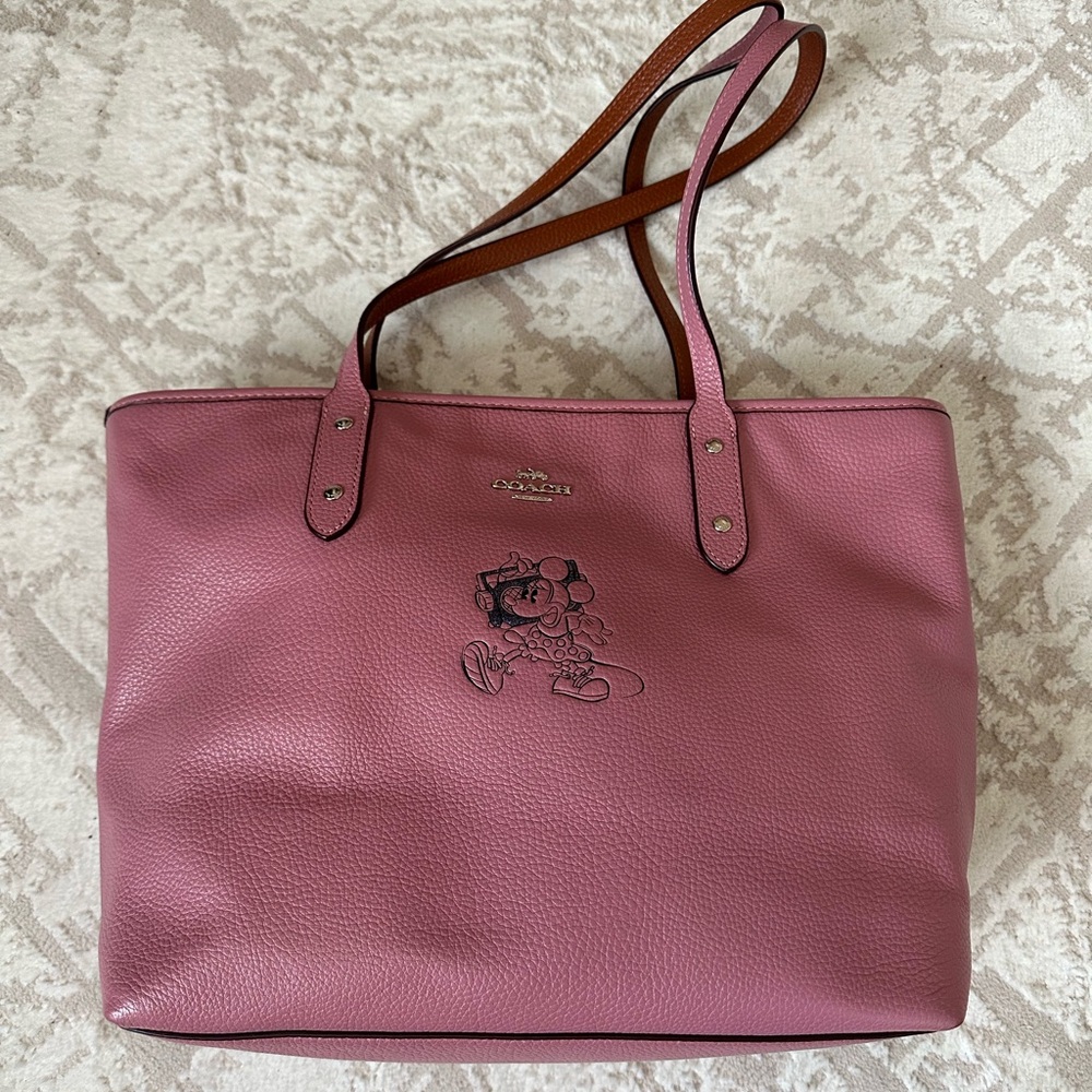 COACH x Disney Minnie Mouse City Zip Tote